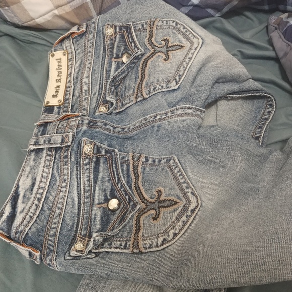 Women's rock revivals - Picture 2 of 2